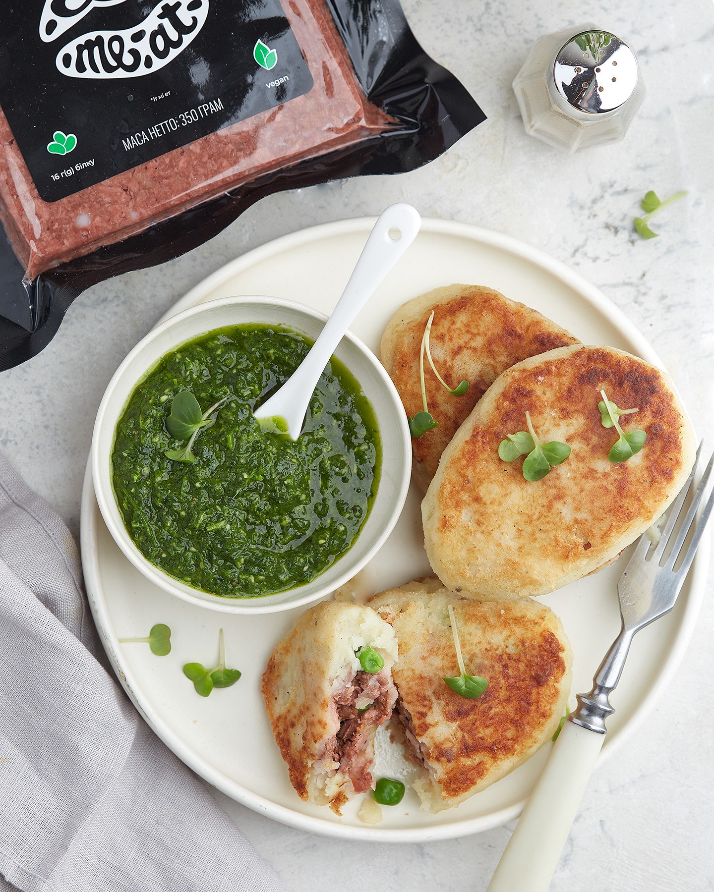 Potato pie with stuffing Eat me at and green peas - Photo №6