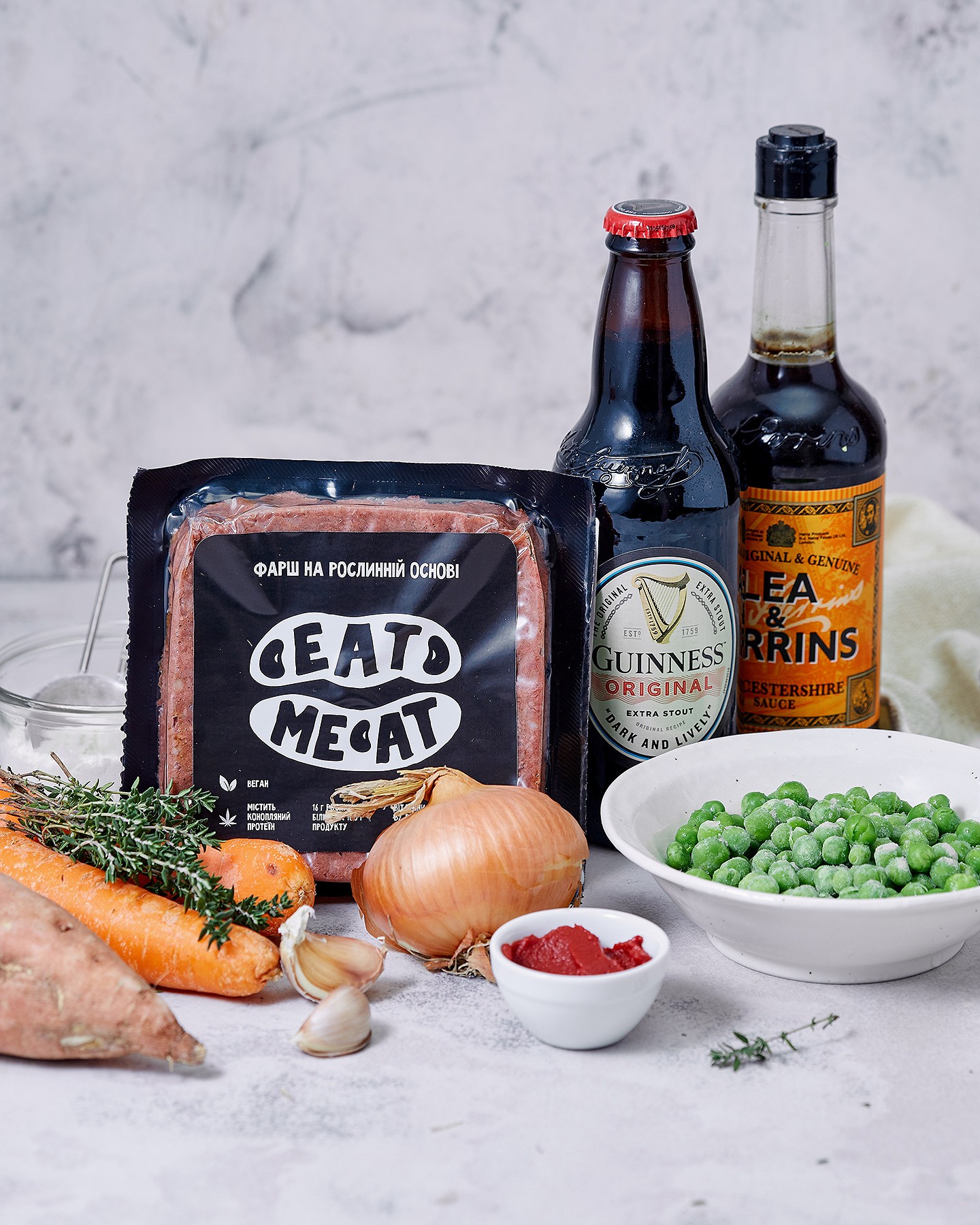 Mini pies with eat me at minced meat stewed in Guinness and sweet potato - Photo №2