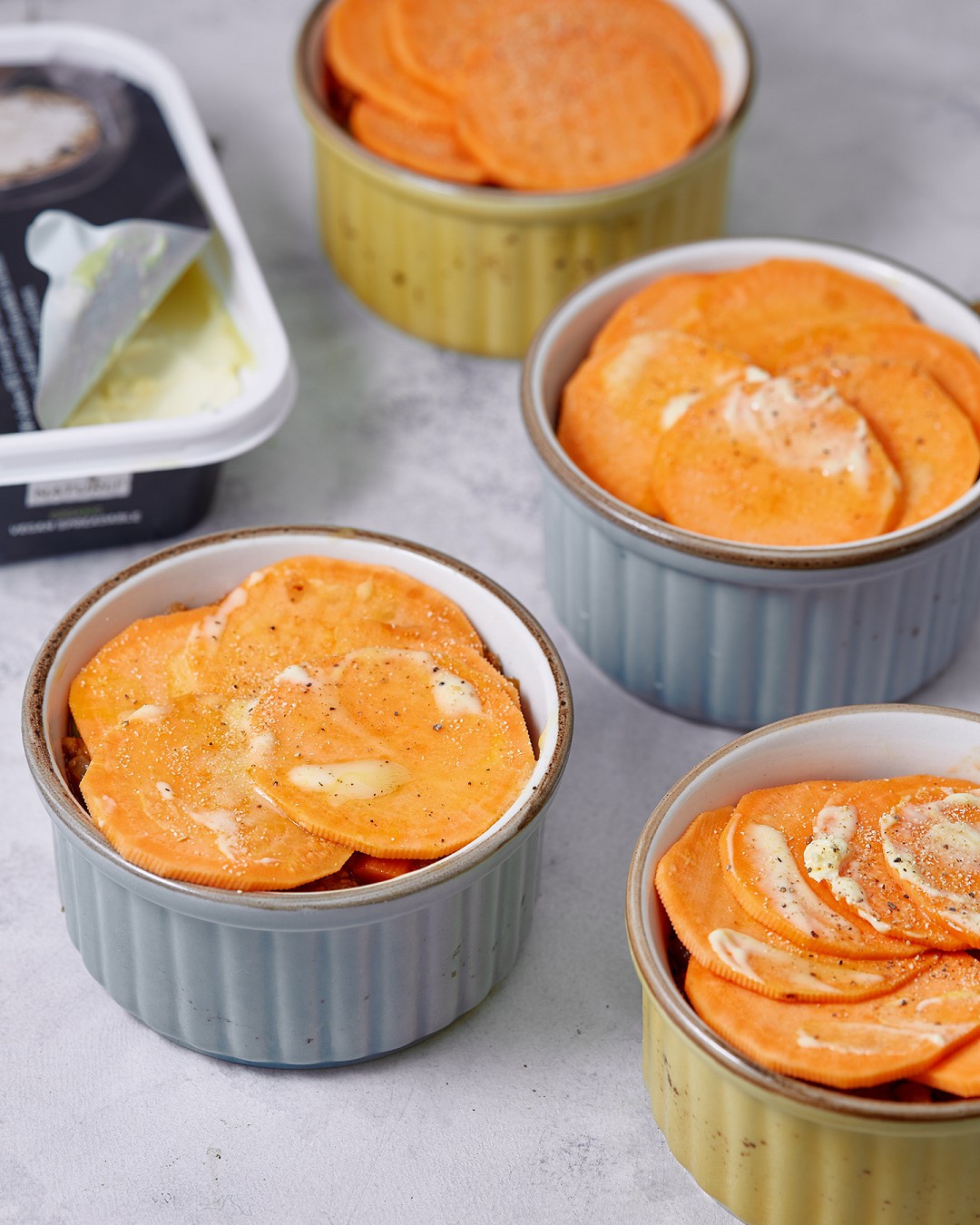 Mini pies with eat me at minced meat stewed in Guinness and sweet potato - Photo №9