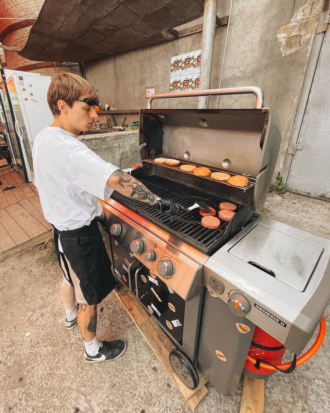 Clone of Great news: Eat Me At and Goodwine - Photo №2