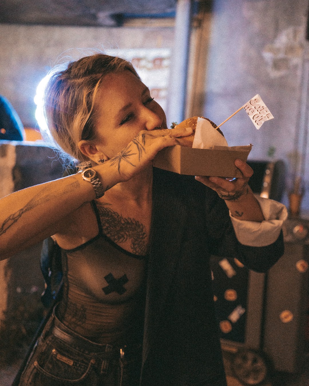 Clone of Great news: Eat Me At and Goodwine - Photo №10