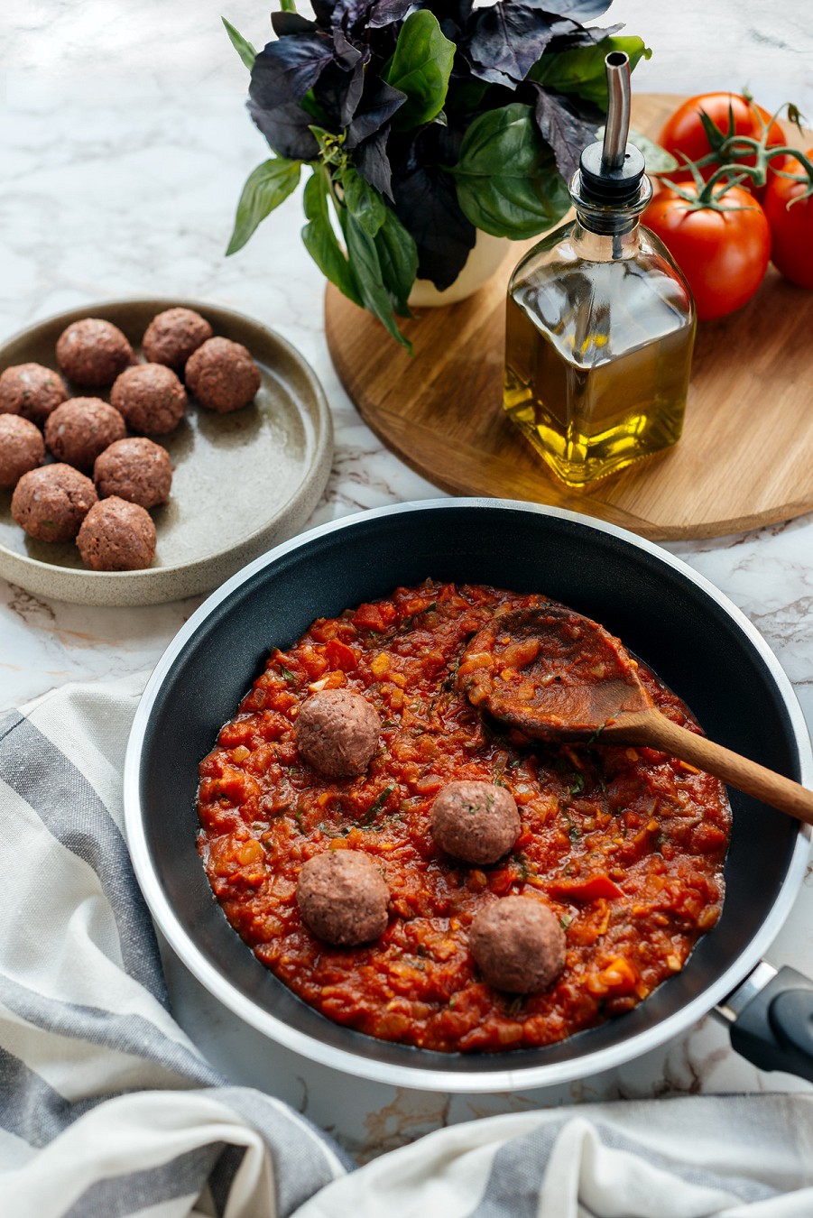 Spaghetti with meatballs Eat Me At - Photo №4