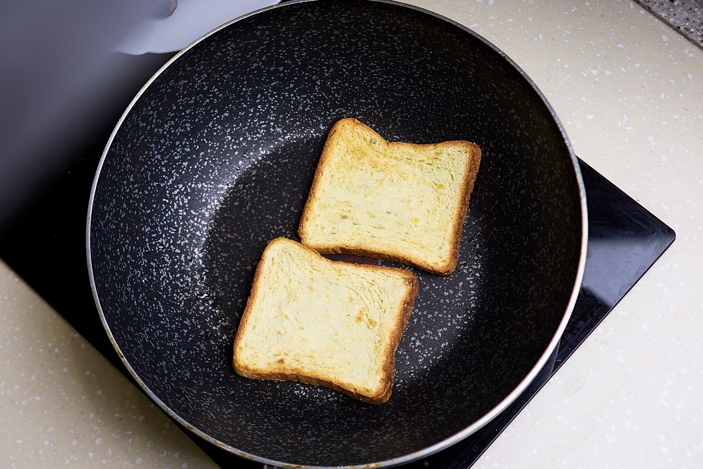 Toasts with Eat Me At - Photo №2