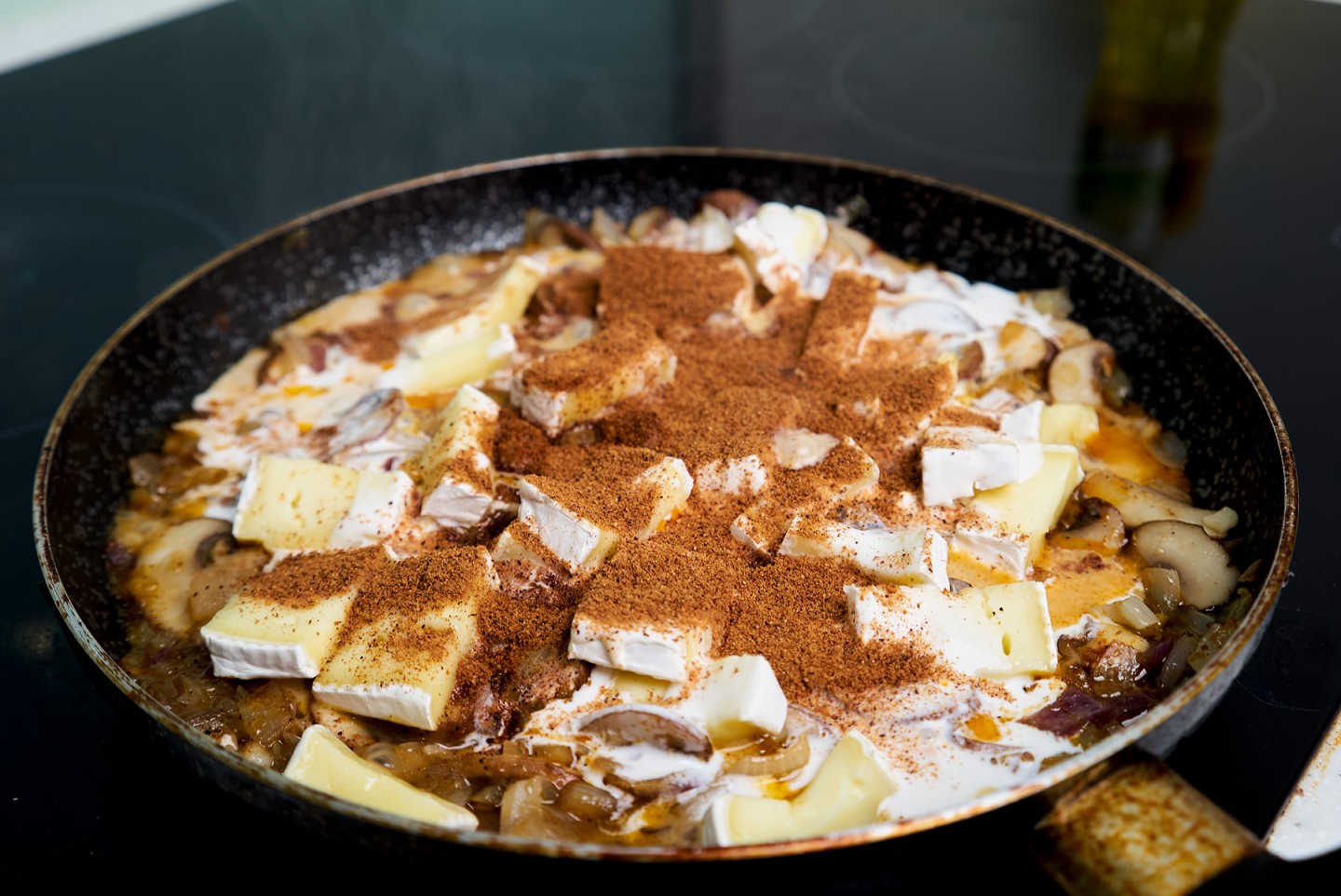 Жульєн з грибами та фаршем Eat me at - Зображення №6