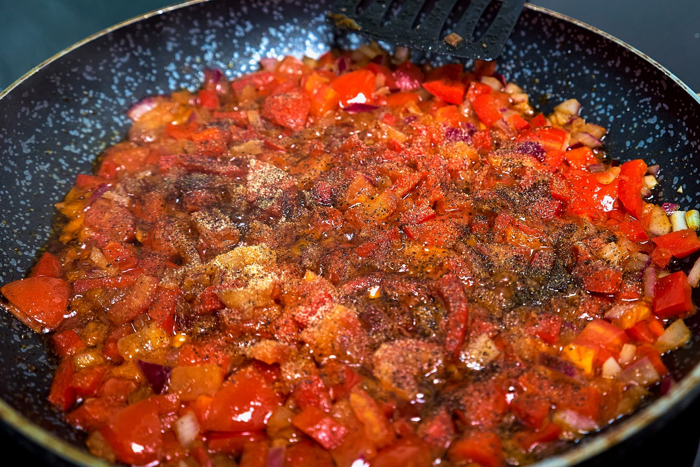 Croissant with vegan scramble and minced meat Eat Me At - Photo №8