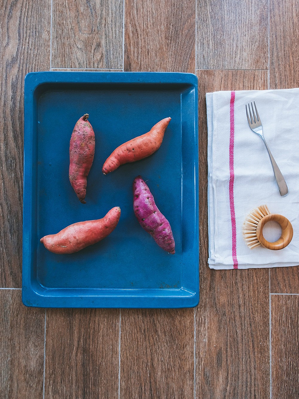 Baked sweet potatoes with Eat me at and tahini sauce - Photo №2