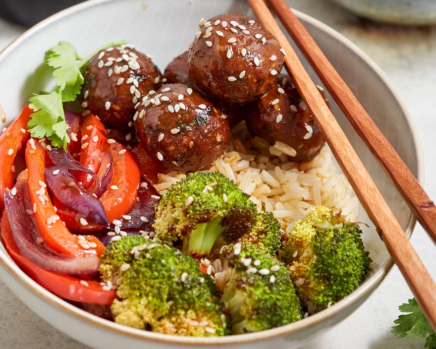 Teriyaki Bowl with Meatballs Eat me at - Photo №1