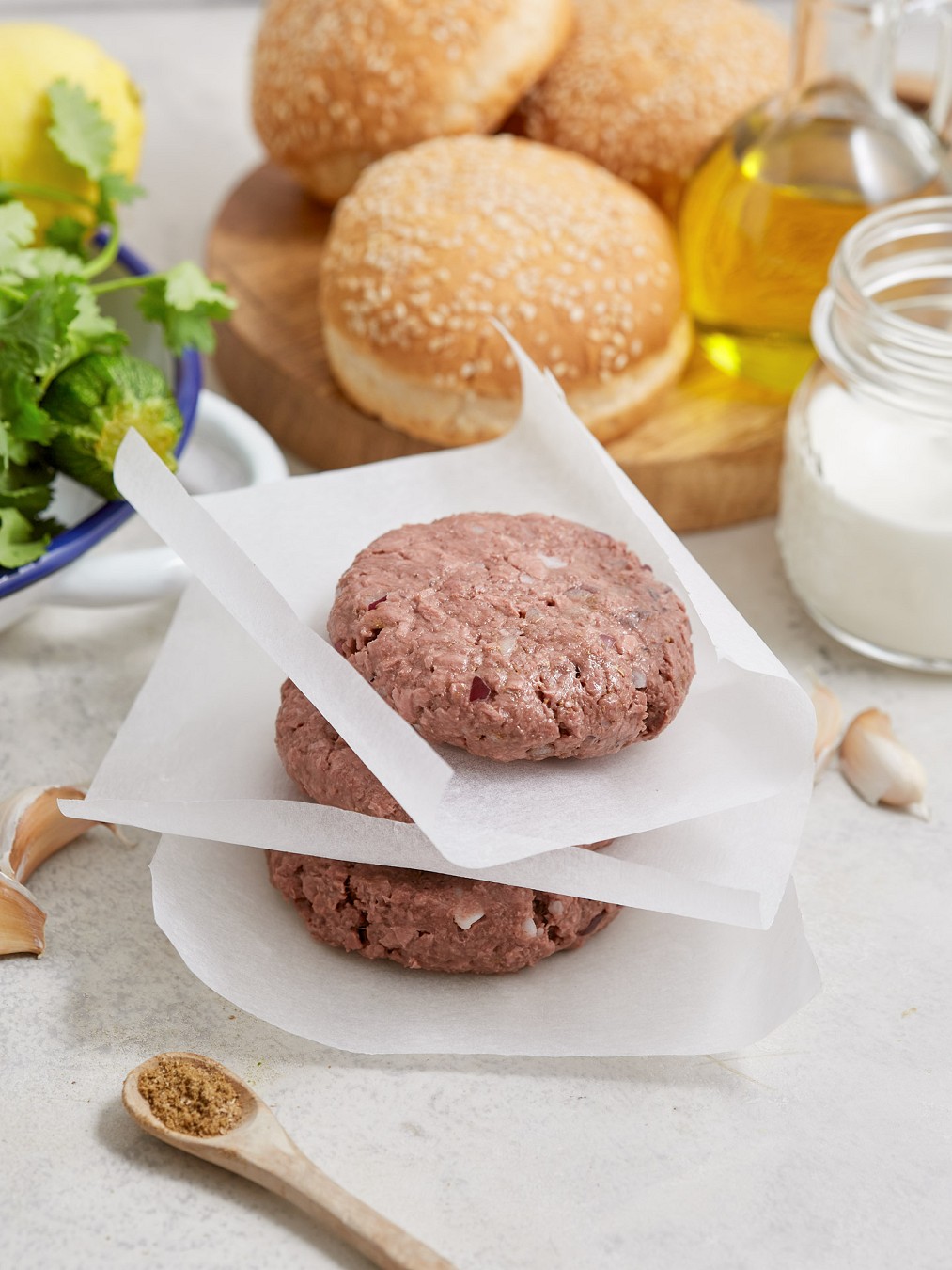 Burger with grilled vegetables, yogurt sauce and Eat me at - Photo №4