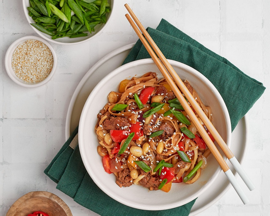 Kung Pao Noodles with Eat me at - Photo №1