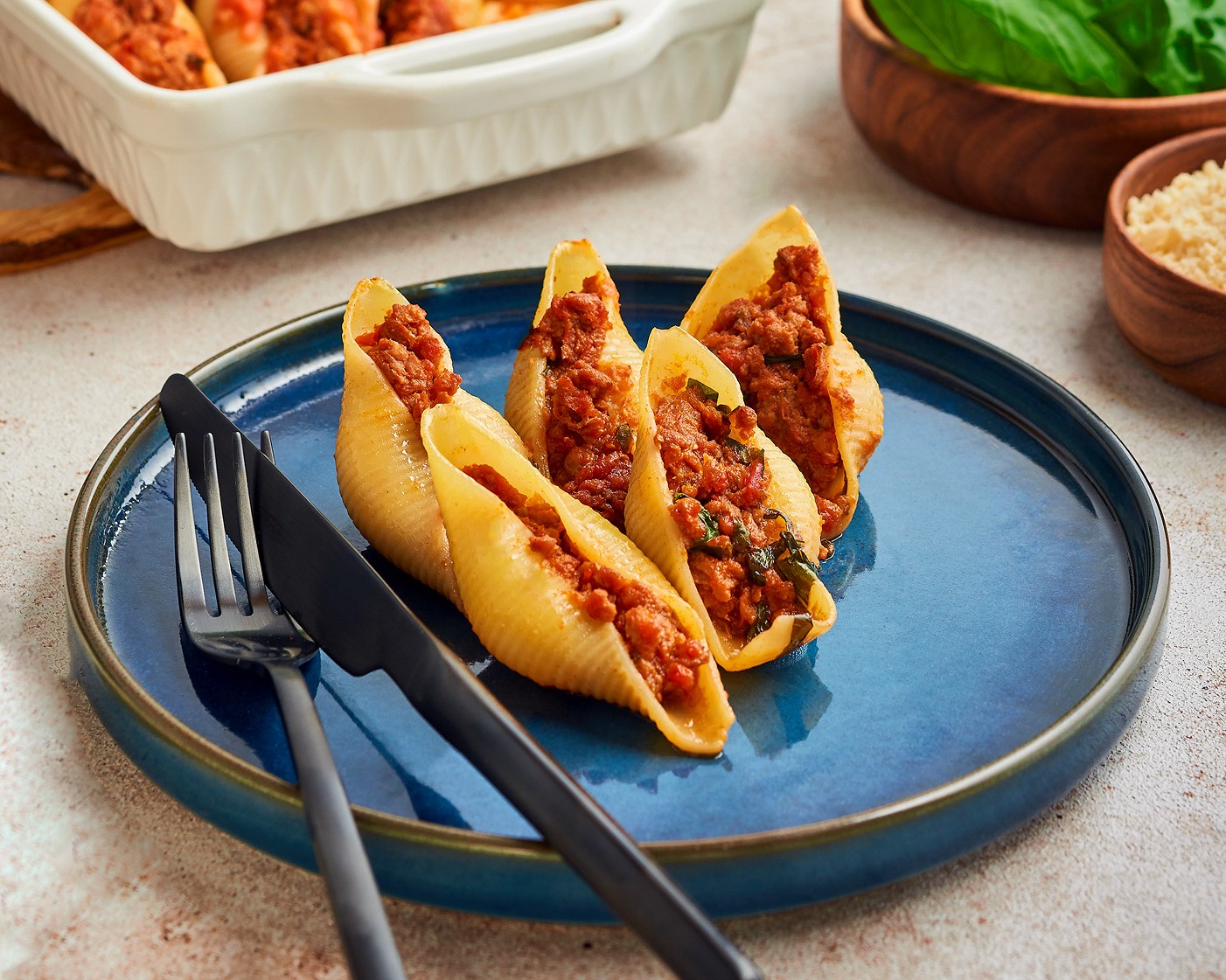 Conchiglie with bolognese sauce with Eat me at - Photo №1