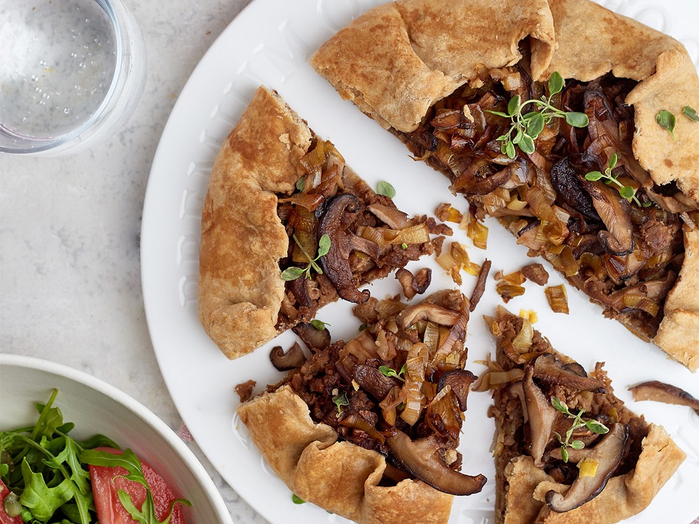 Wholemeal breadcrumbs with Eat me at and mushrooms